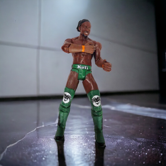 WWE Kofi Kingston 2010 Mattel Action Figure Green Trunks Kick Pads 7" - Picture 1 of 3